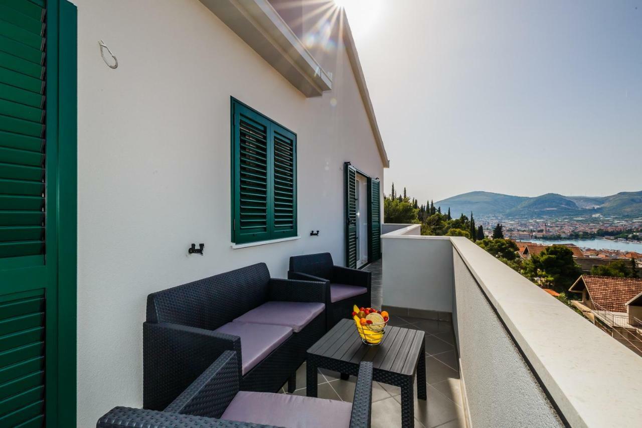 Villa Milena-With A Pool Trogir Exterior photo