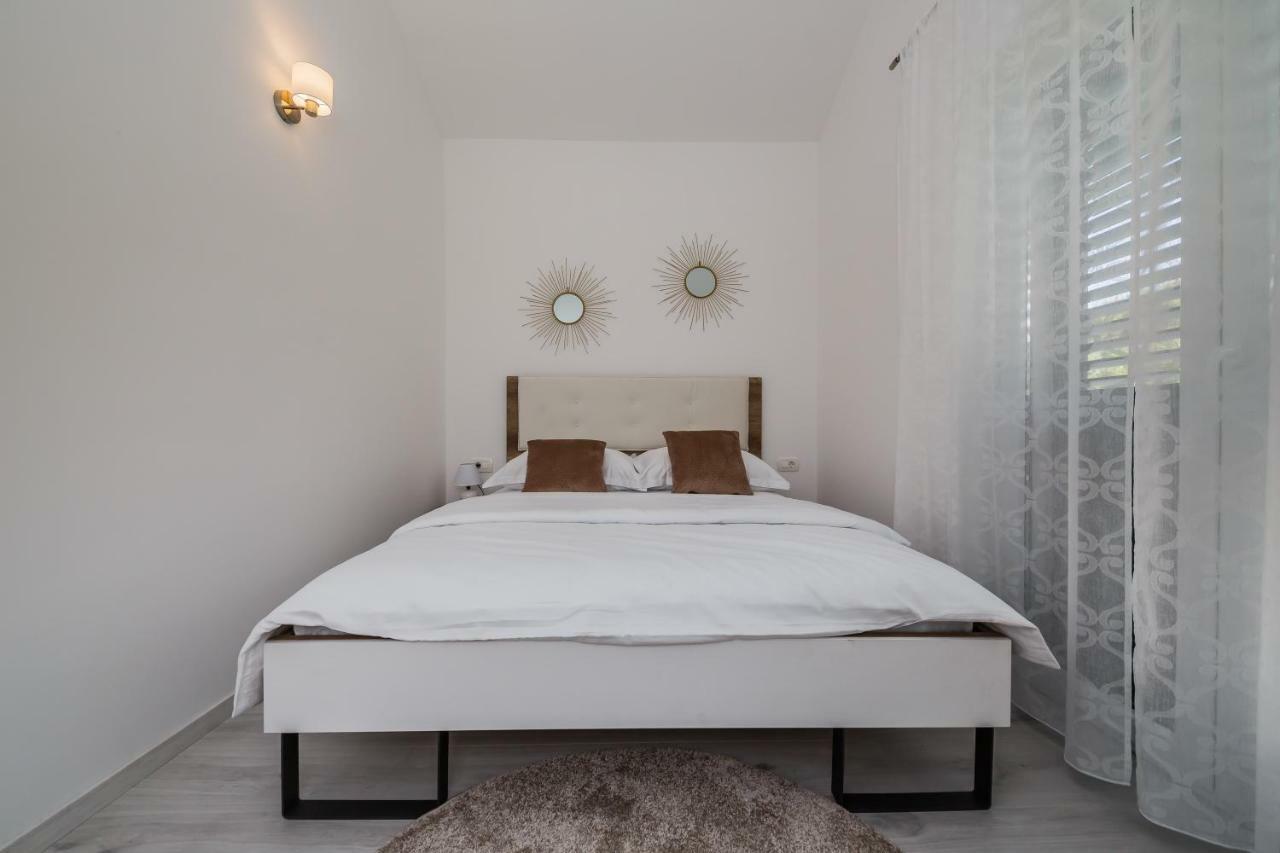 Villa Milena-With A Pool Trogir Exterior photo